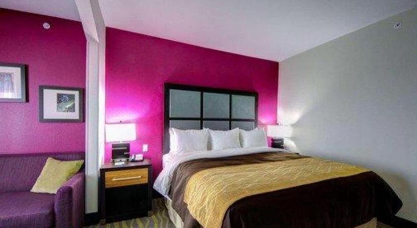 컴포트 인 앤 스위트 털사 I-44 웨스트 - Rt 66 호텔 Oakhurst 외부 사진
